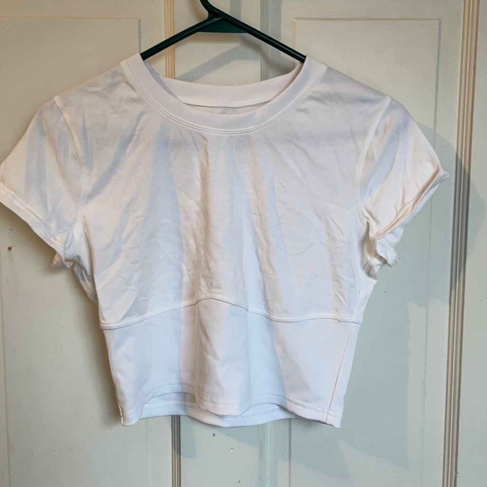 Lululemon crop top size 10